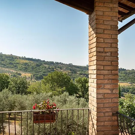 La Rocca Assisi Farmház *
